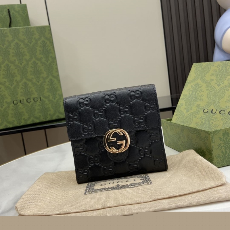 G*u*i wallets & purse